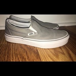 Light gray vanz